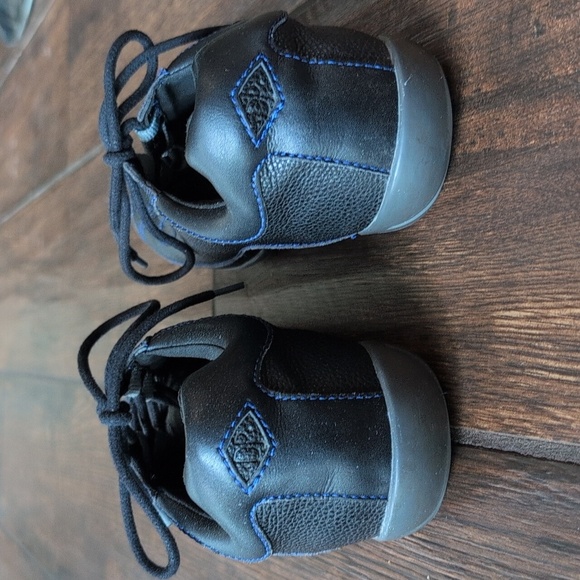 Donald Pliner Black Leather Blue Stitching Casual Sneakers - Men's 9 - Picture 6 of 9